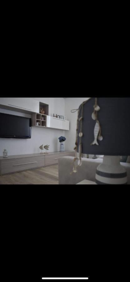 Apartament Casa Fronte Del Porto Bari Zewnętrze zdjęcie